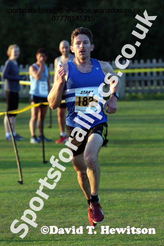 Veteran mens Durham City Cross Country Relays. Photo: David T. Hewitson/Sports for All Pics